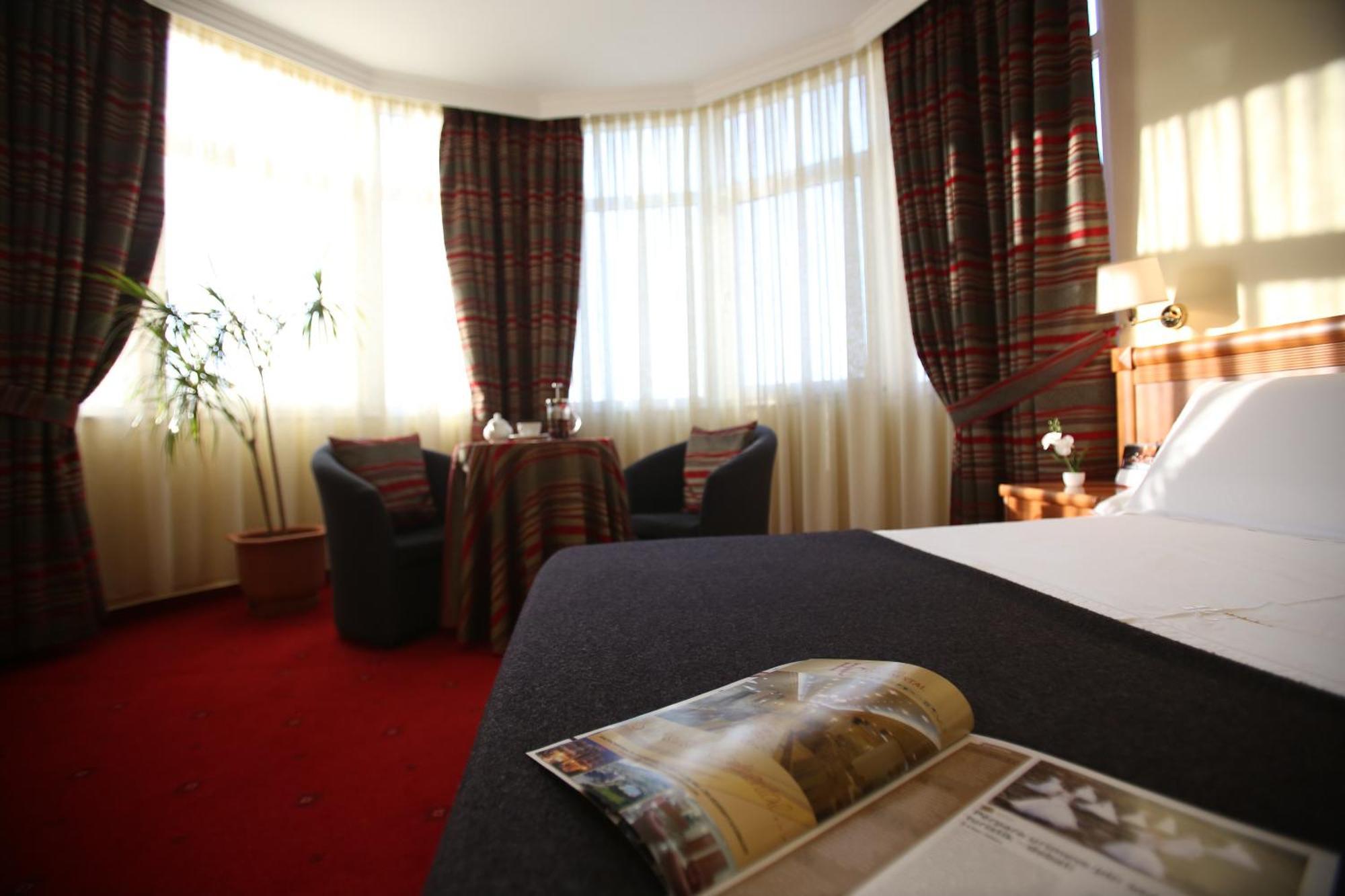 Hotel Continental Vore Room photo